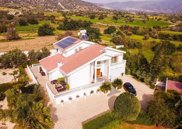 houses w parekklisia, Cypr, 443.00m² - obraz 2