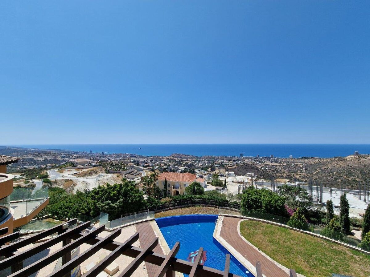 houses с 6 спальнями в agios-tychon, Кипр [ID: 0602-237256]