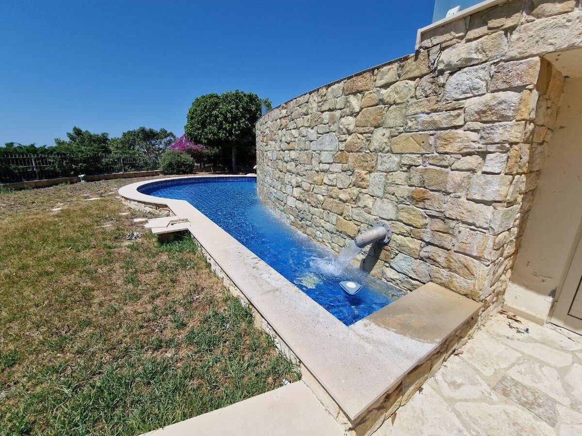houses с 6 спальнями в agios-tychon, Кипр [ID: 0602-237256]
