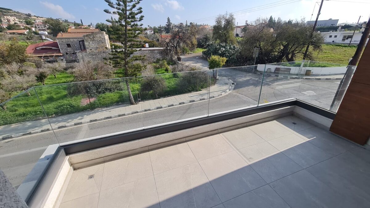 Apartment with 1 bedroom in parekklisia, Cyprus [ID: 0602-237283]