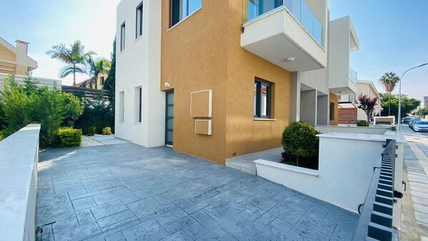 Townhouse in mouttagiaka-tourist-area, Cyprus - image 16