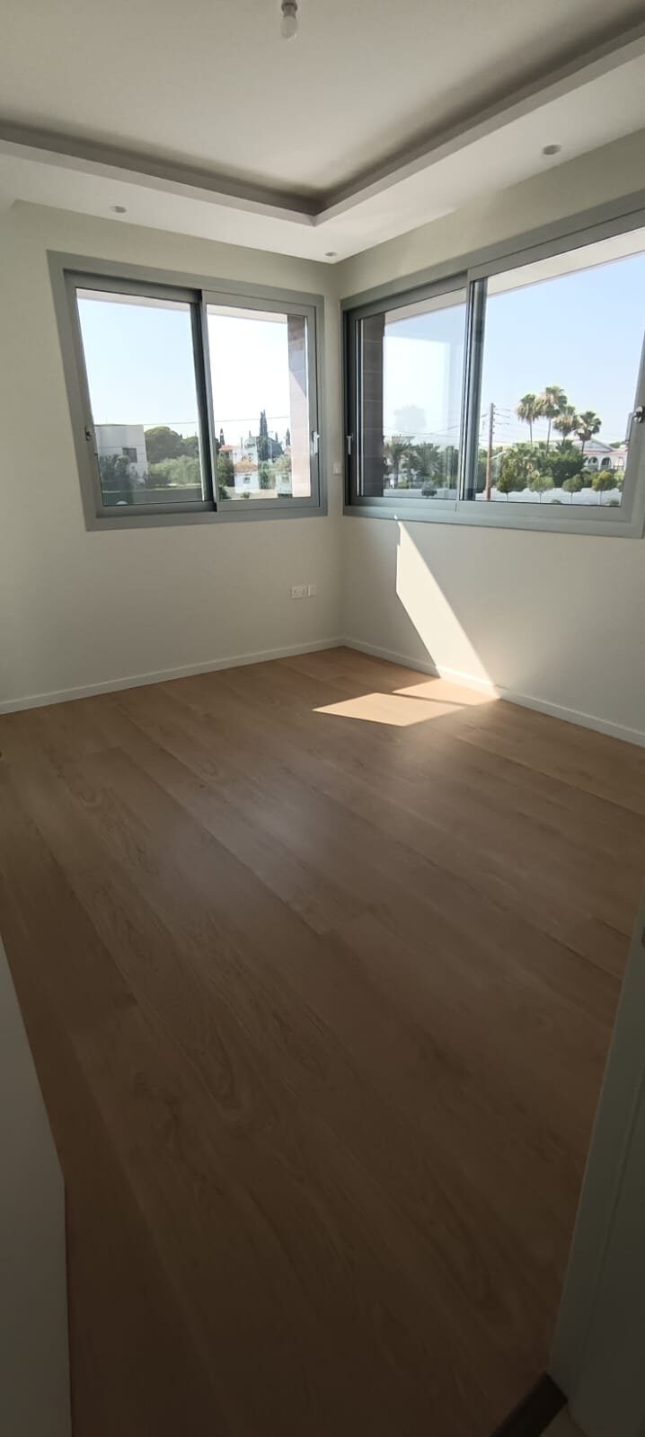 houses with 3 bedrooms in pyla, Cyprus [ID: 0602-237935]
