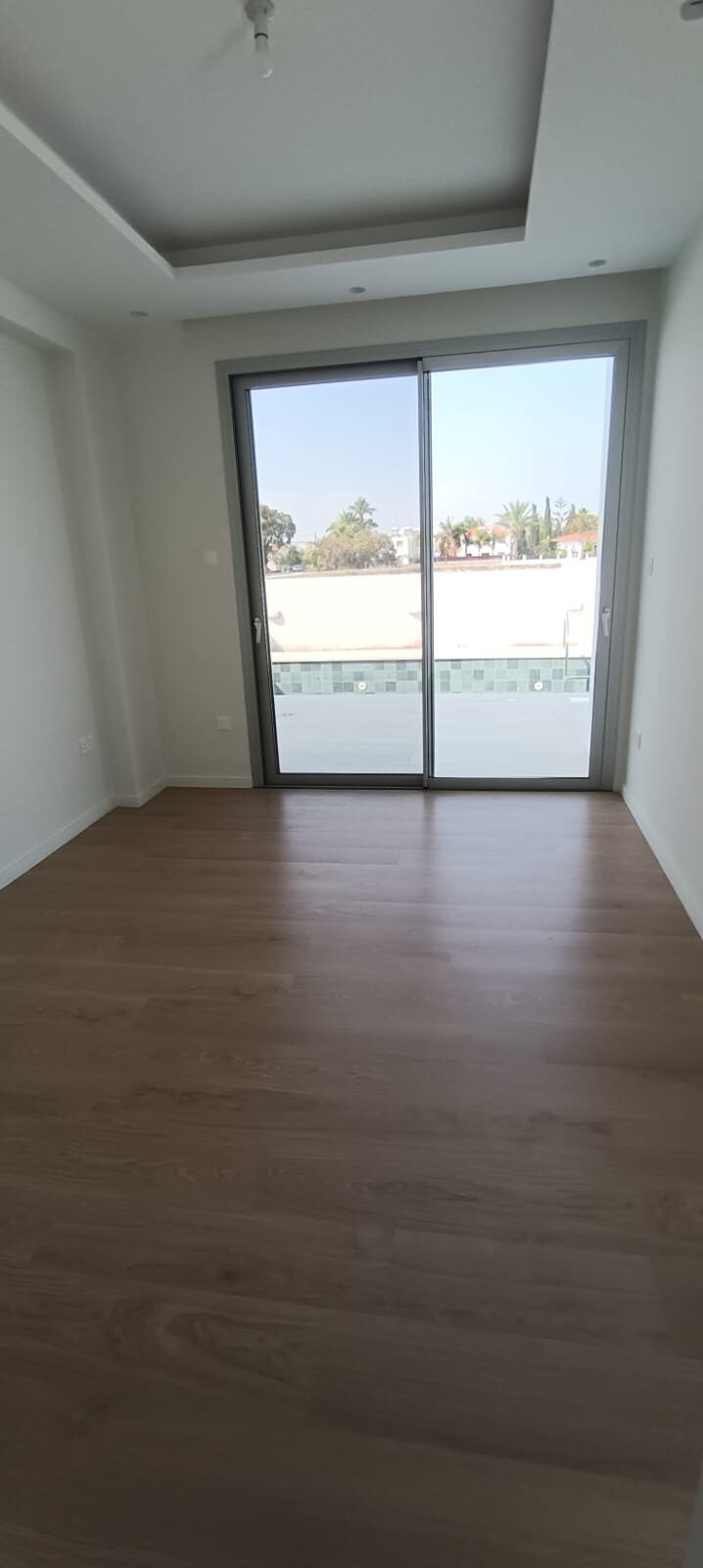 houses with 3 bedrooms in pyla, Cyprus [ID: 0602-237935]