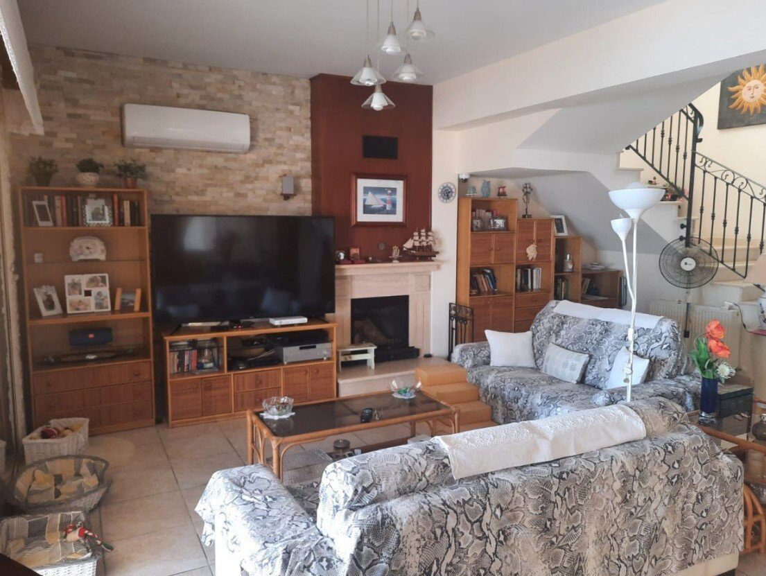 houses з 4 спальнями в perivolia, Кіпр [ID: 0602-238553]