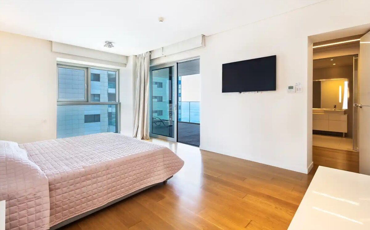 Apartment with 3 bedrooms in neapolis, Cyprus [ID: 0602-238890]