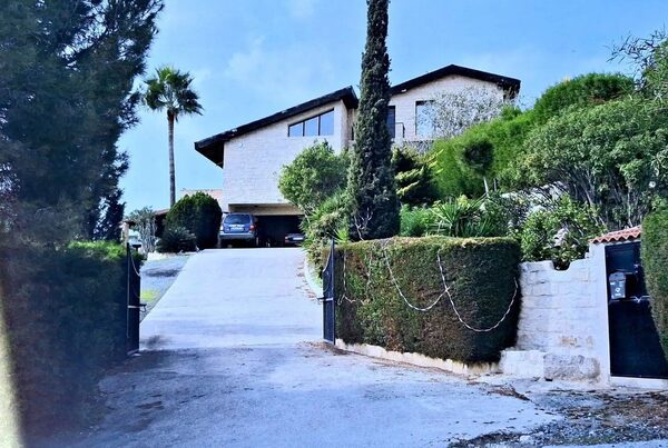 Dom — Agios Tychon, Limassol, Cypr ID 0602-238891