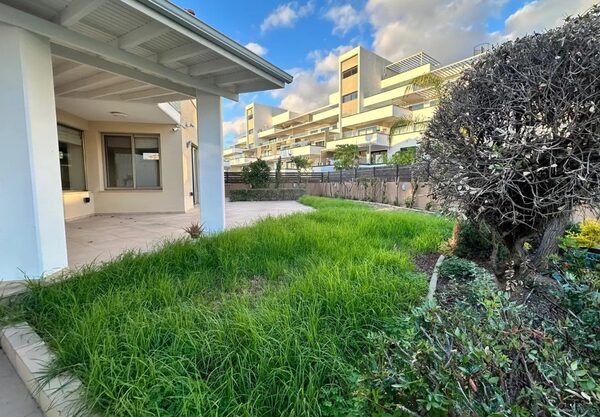 houses в agia-fyla, Кипр - изображение 2