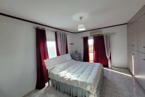 houses w empa, Cypr - obraz 7