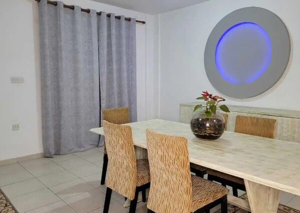 houses w empa, Cypr - obraz 6