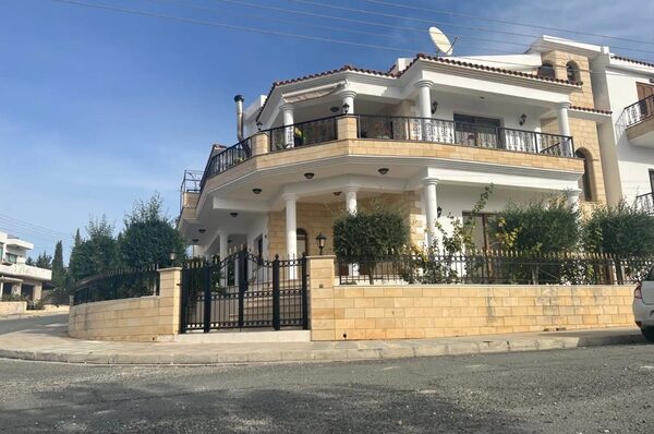 houses w empa, Cypr