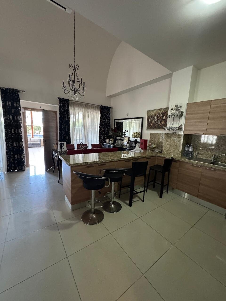Квартира з 6 спальнями в agios-tychon-tourist-area, Кіпр [ID: 0602-239183]