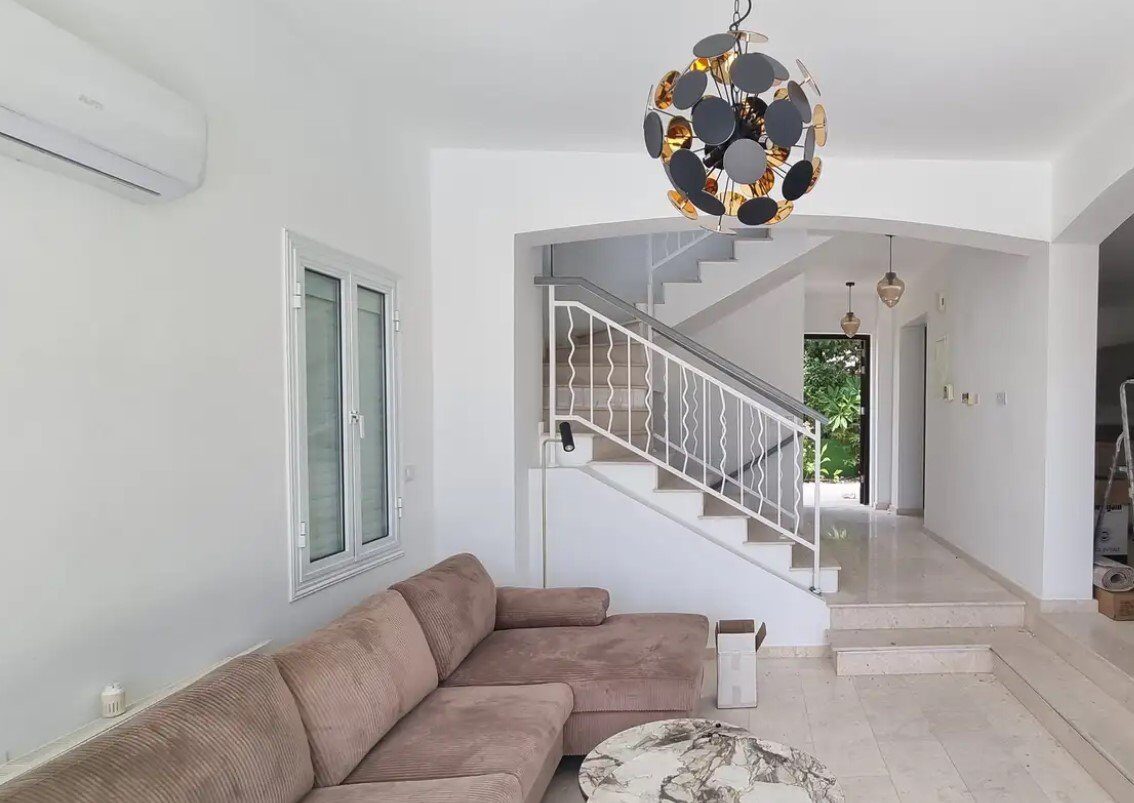 houses with 4 bedrooms in pegeia, Cyprus [ID: 0602-239222]