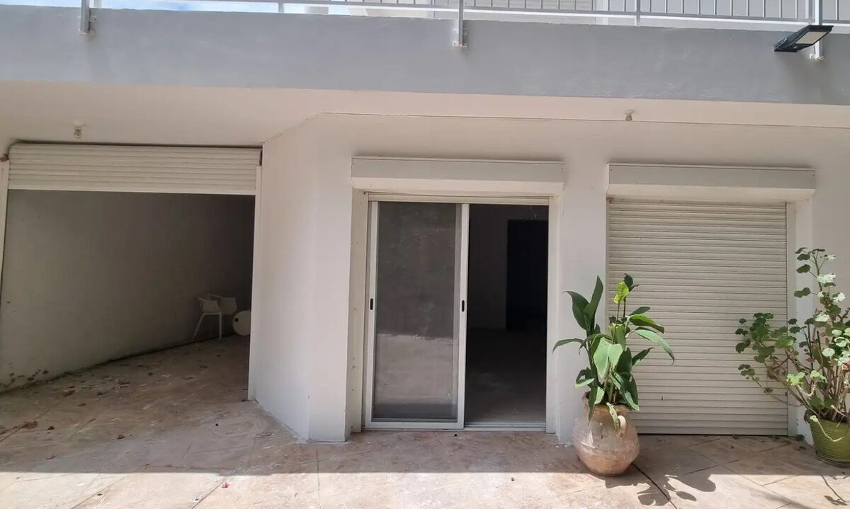 houses with 4 bedrooms in pegeia, Cyprus [ID: 0602-239222]