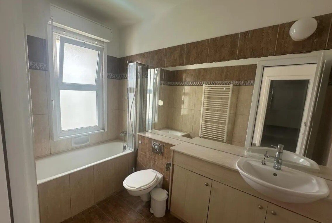 houses with 4 bedrooms in pegeia, Cyprus [ID: 0602-239222]