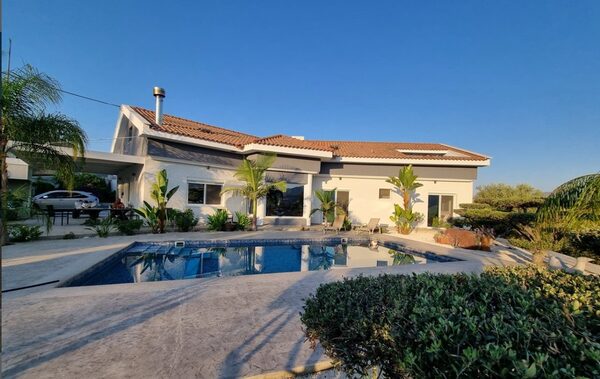 houses w monagroulli, Cypr - obraz 4