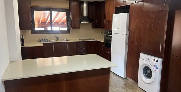 Apartament w finikoudes, Cypr, 209.00m² - obraz 9