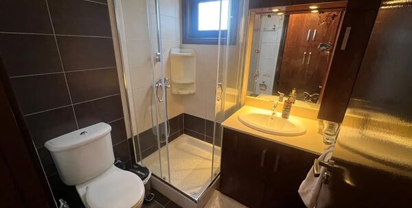Apartament w finikoudes, Cypr, 209.00m² - obraz 5