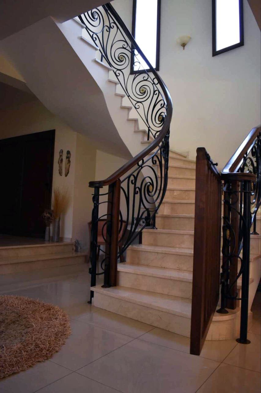 Villa with 4 bedrooms in pyrgos, Cyprus [ID: 0602-239885]