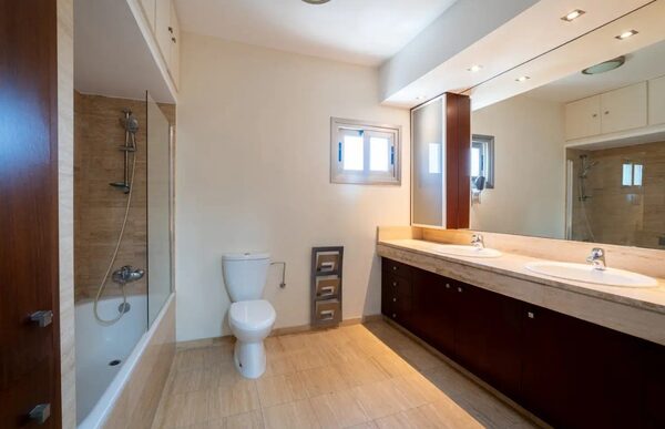 Apartment in potamos-germasogeias, Cyprus - image 7