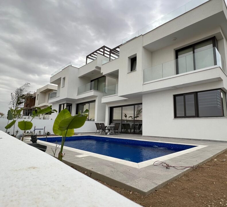 houses с 3 спальнями, 190.00м² в pyla, Кипр [ID: 0602-240650]