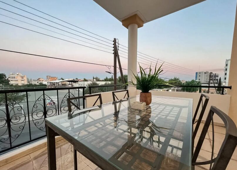 Apartment with 3 bedrooms in mesa-geitonia, Cyprus [ID: 0602-240801]