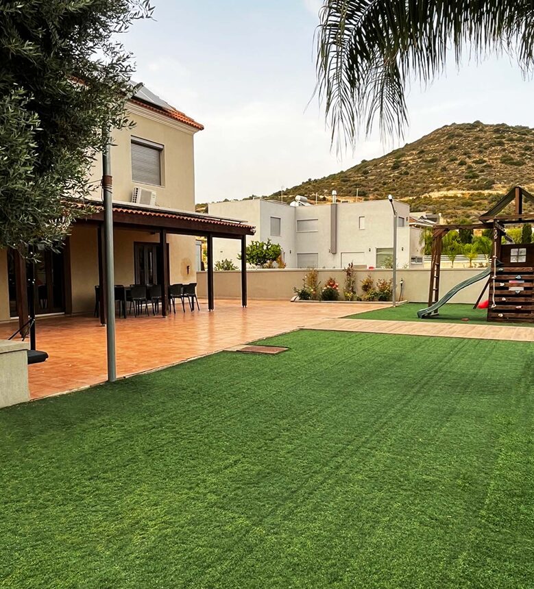 Villa with 6 bedrooms in palodeia, Cyprus [ID: 0602-240821]