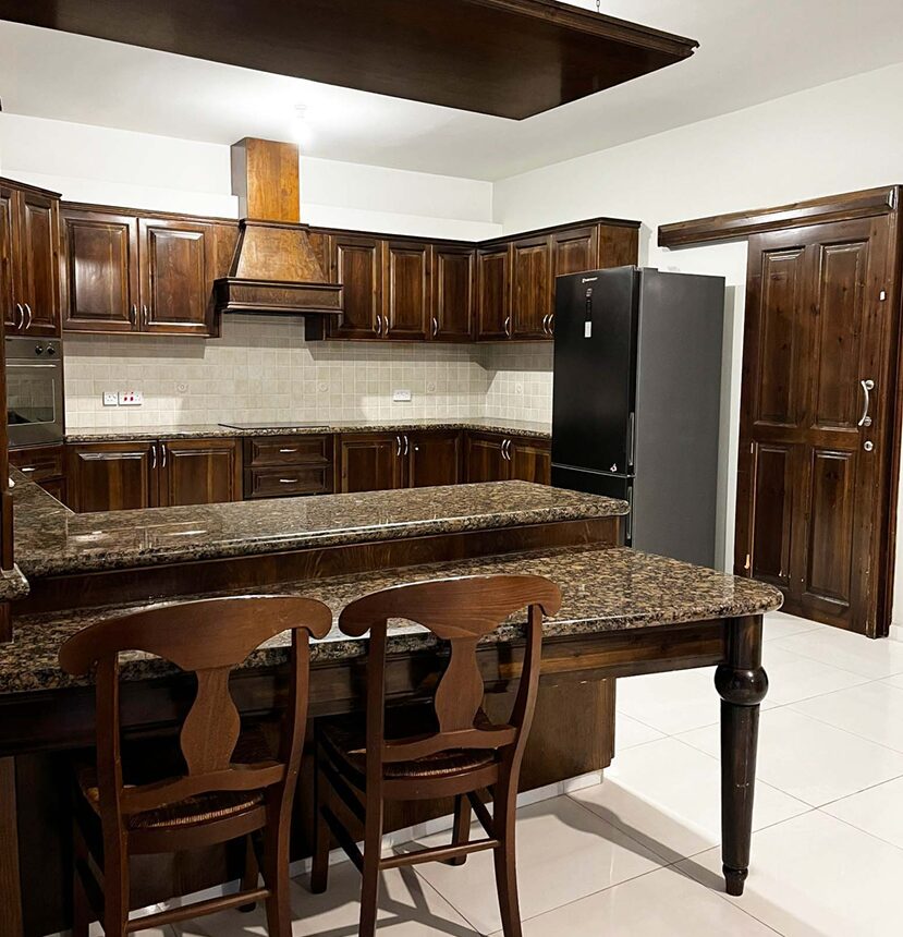 Villa with 6 bedrooms in palodeia, Cyprus [ID: 0602-240821]