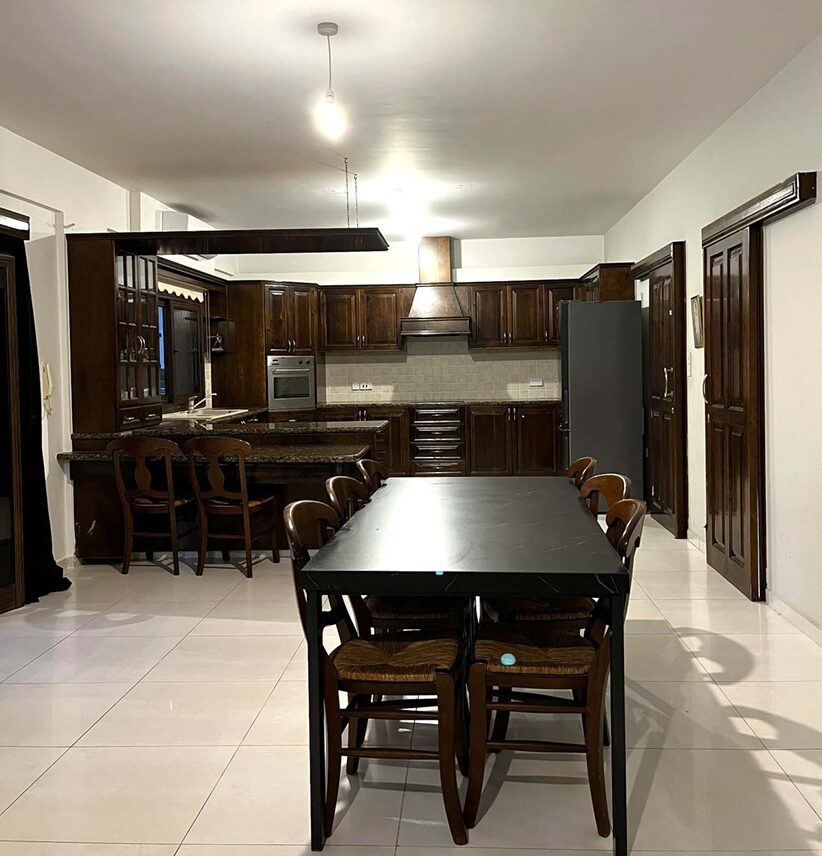Villa with 6 bedrooms in palodeia, Cyprus [ID: 0602-240821]