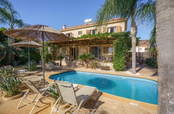 houses w agia-thekla, Cypr