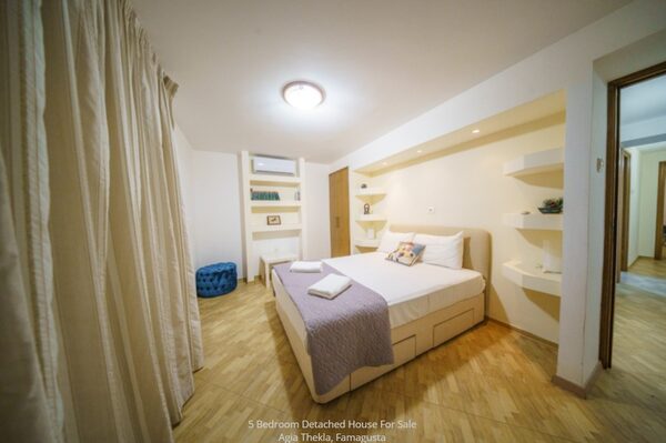 houses w agia-thekla, Cypr - obraz 12
