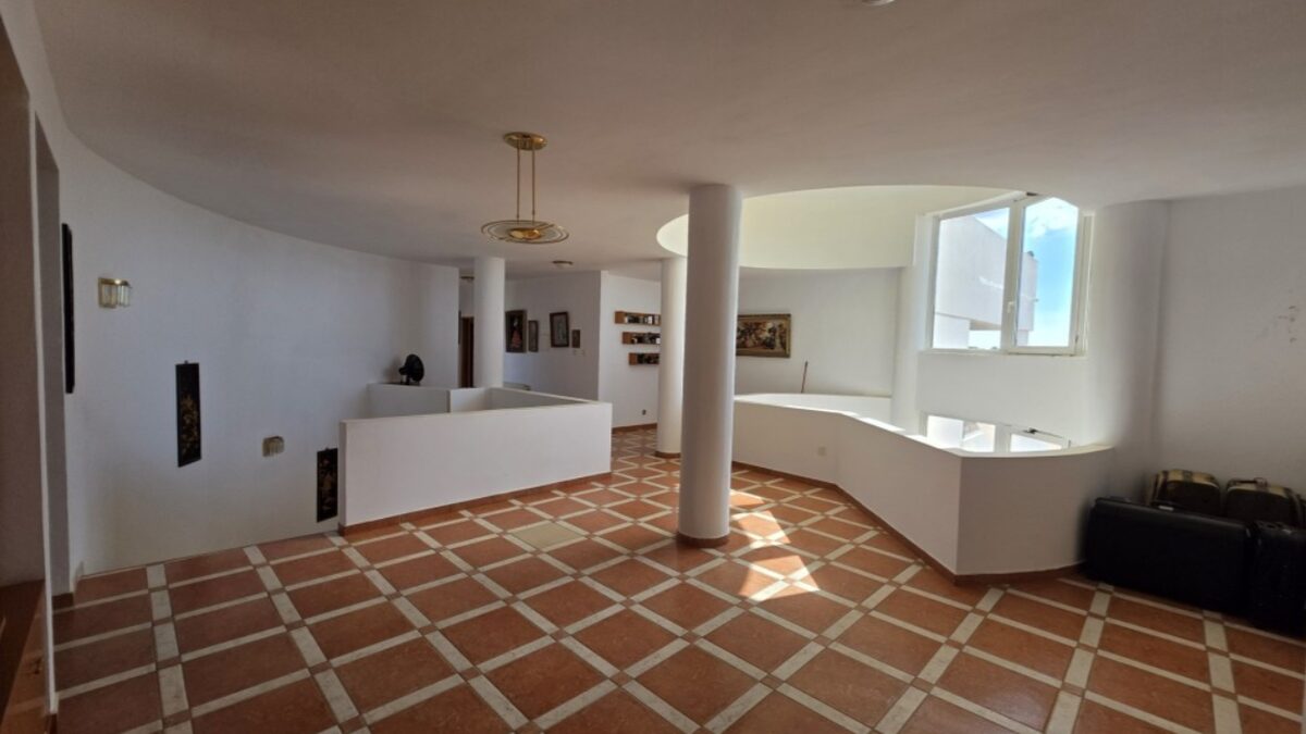 houses z 6 sypialniami w agia-napa, Cypr [ID: 0602-240997]