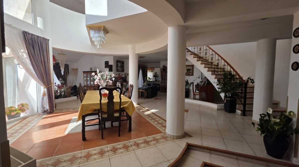 houses z 6 sypialniami w agia-napa, Cypr [ID: 0602-240997]