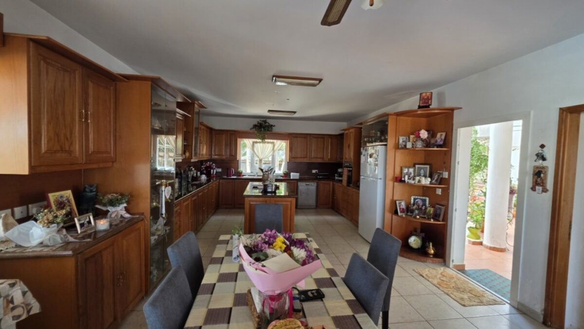 houses z 6 sypialniami w agia-napa, Cypr [ID: 0602-240997]