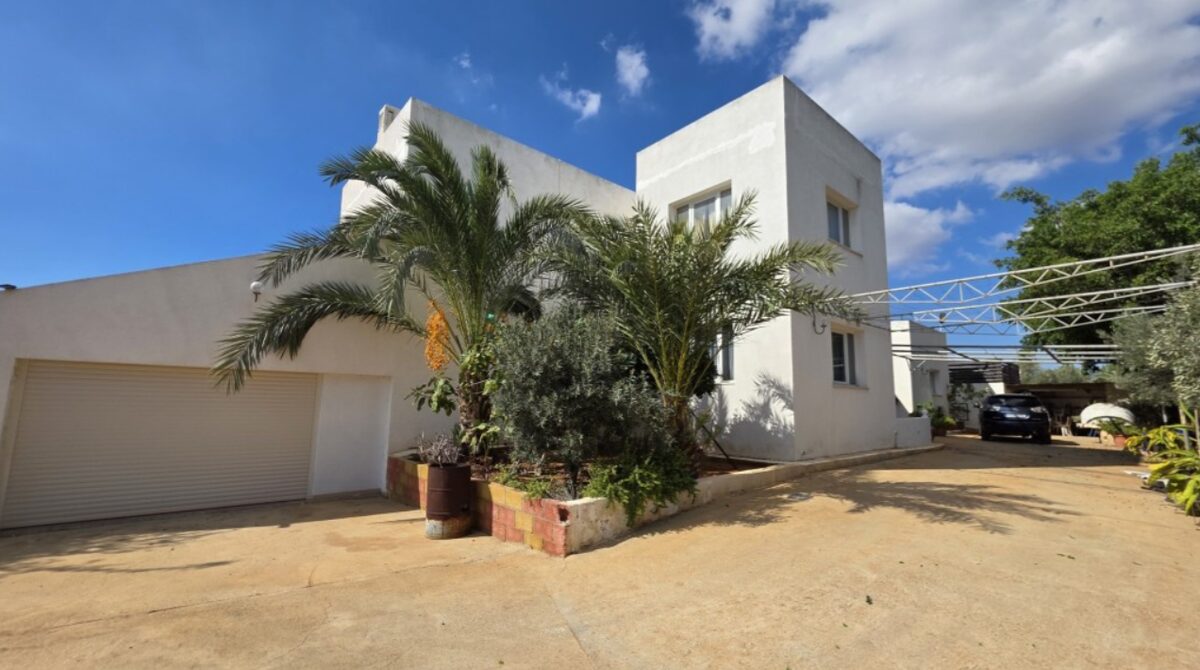 houses z 6 sypialniami w agia-napa, Cypr [ID: 0602-240997]