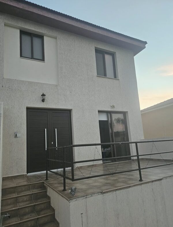 houses w oroklini, Cypr, 130.00m² - obraz 2