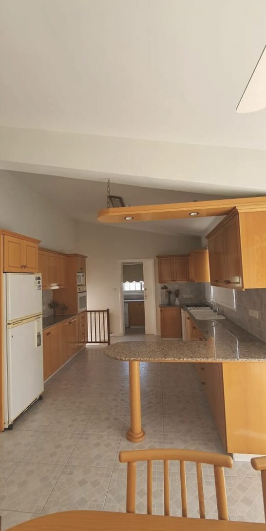 Вілла в aradippou, Кіпр, 360.00м² - зображення 3
