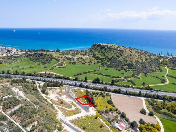 Land in agios-tychon, Cyprus - image 3