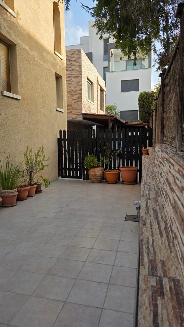 houses w germasogeia, Cypr, 180.00m² - obraz 17