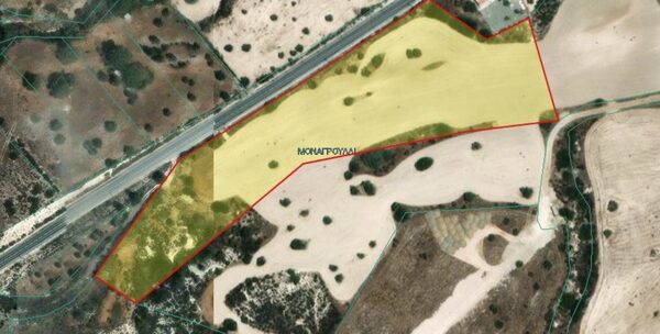 Land in monagroulli, Cyprus