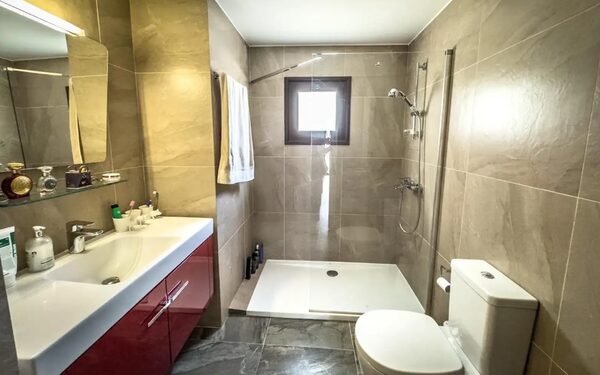Townhouse in germasogeia-tourist-area, Cyprus, 190.00m² - image 7