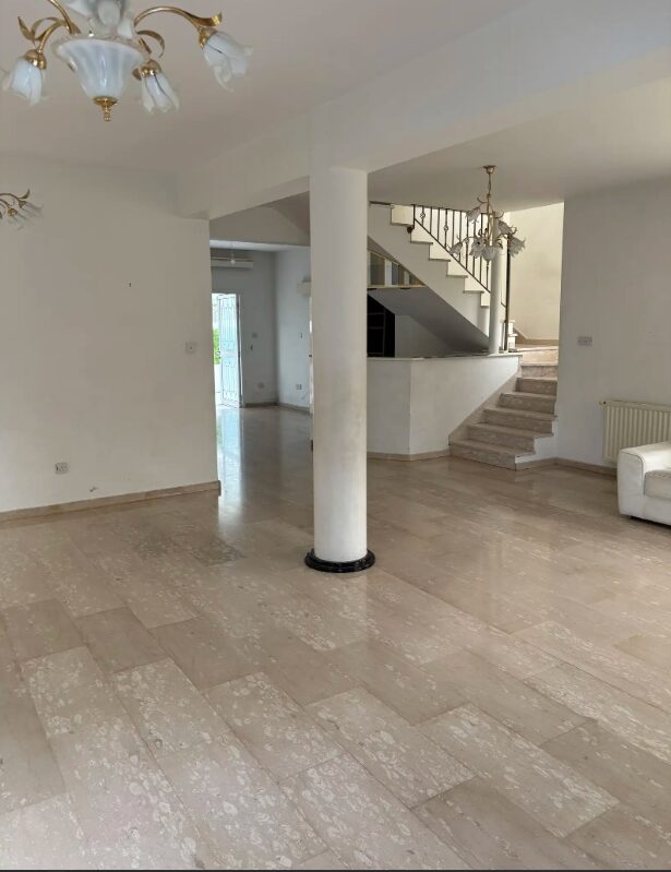 houses with 3 bedrooms in germasogeia, Cyprus [ID: 0602-242505]