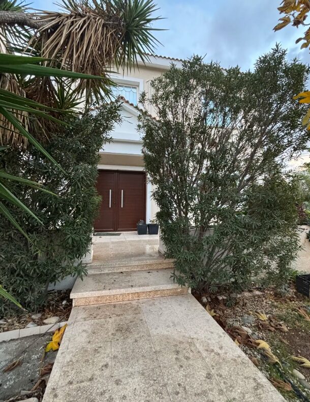 houses with 3 bedrooms in germasogeia, Cyprus [ID: 0602-242505]