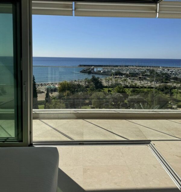 Apartment in parekklisia, Cyprus, 85.00m²