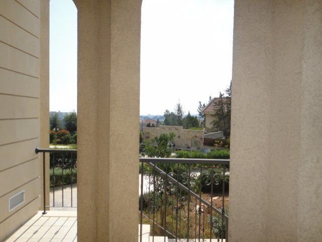 Вилла с 7 спальнями в mouttagiaka, Кипр [ID: 0602-242763]