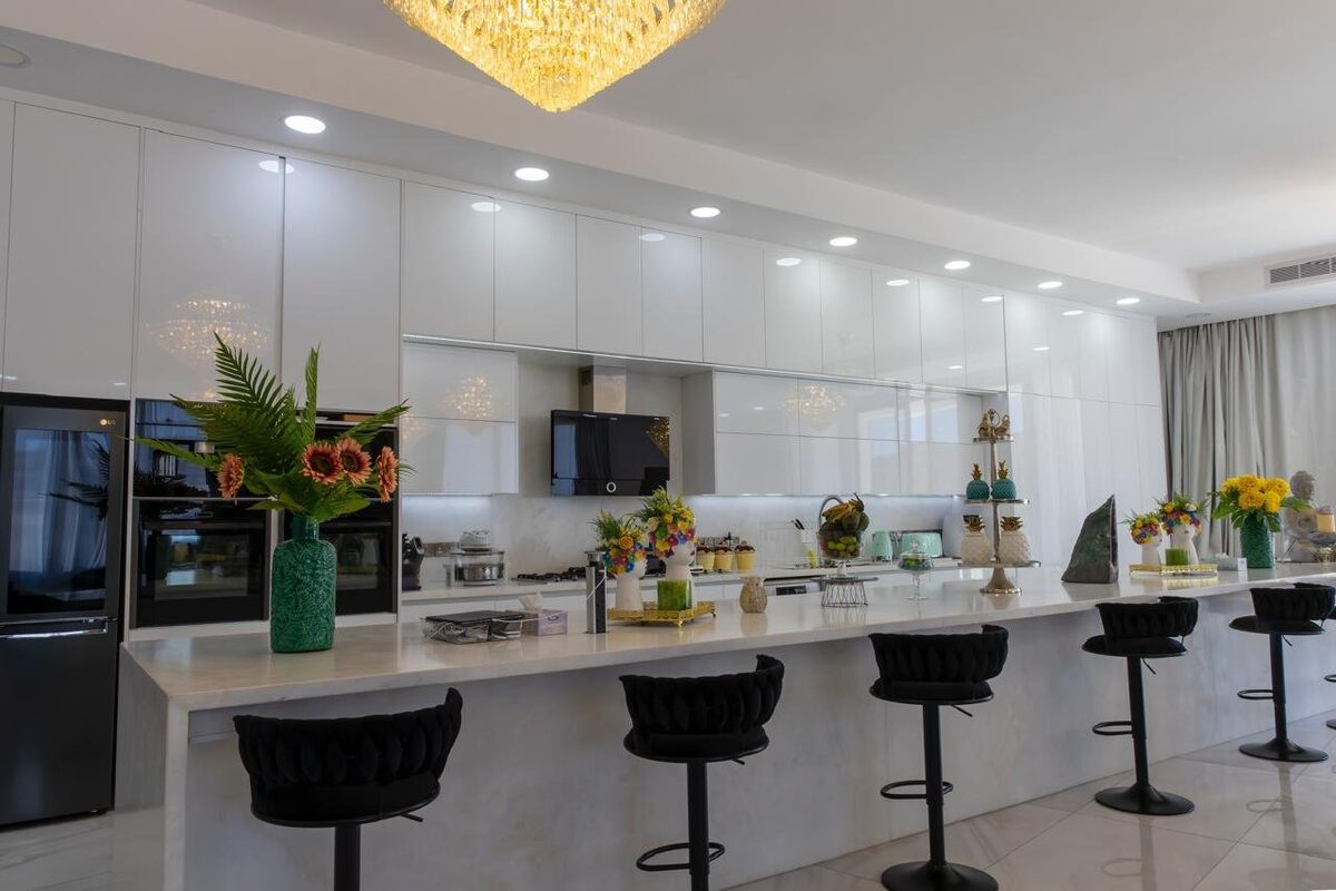 houses с 7 спальнями в parekklisia, Кипр [ID: 0602-242814]
