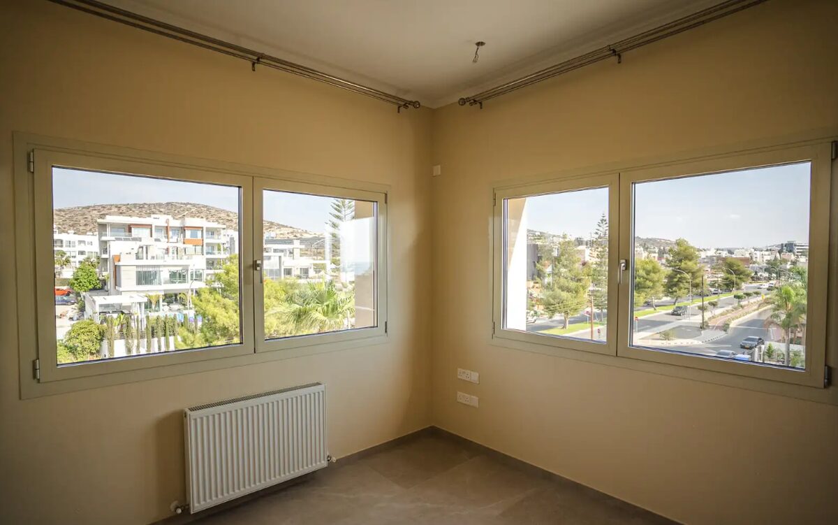 Коммерческое помещение в agios-tychon-tourist-area, Кипр [ID: 0602-242823]