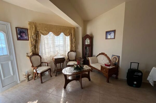 houses в pissouri, Кипр, 300.00м² - изображение 11