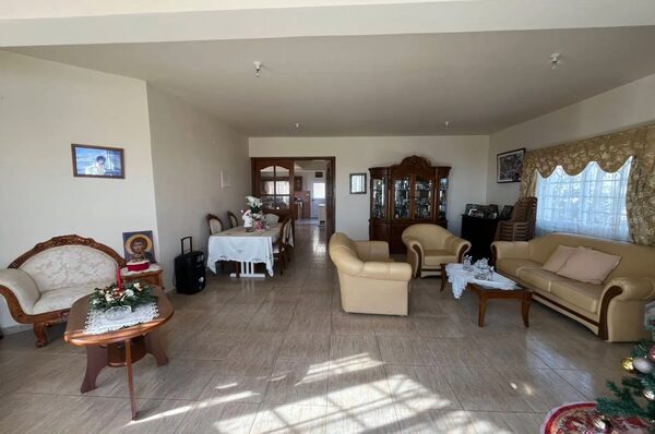 houses в pissouri, Кипр, 300.00м² - изображение 10