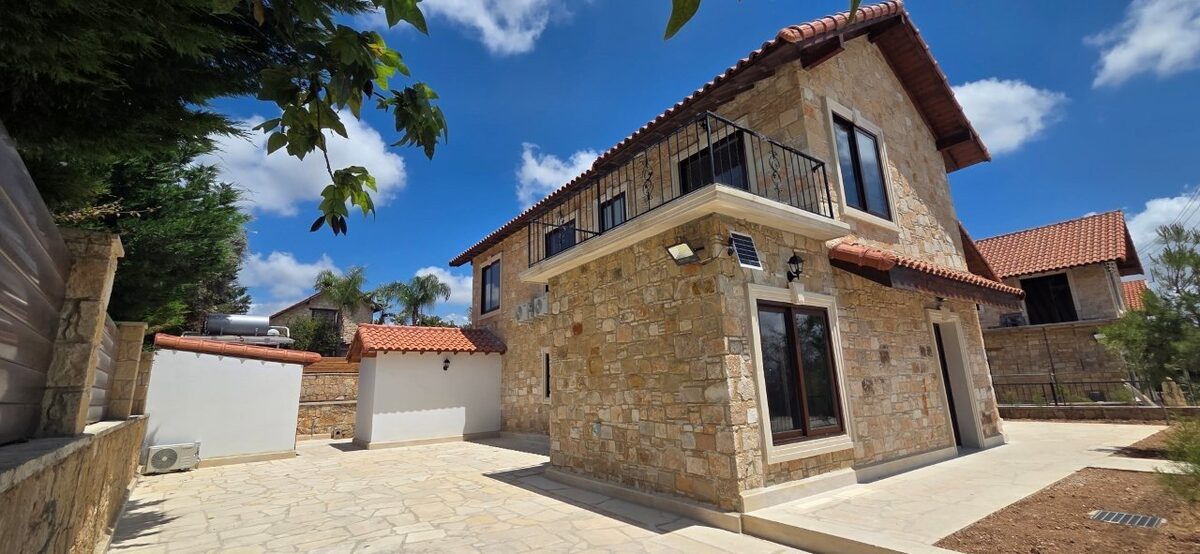 houses с 4 спальнями, 199.00м² в souni, Кипр [ID: 0602-242992]