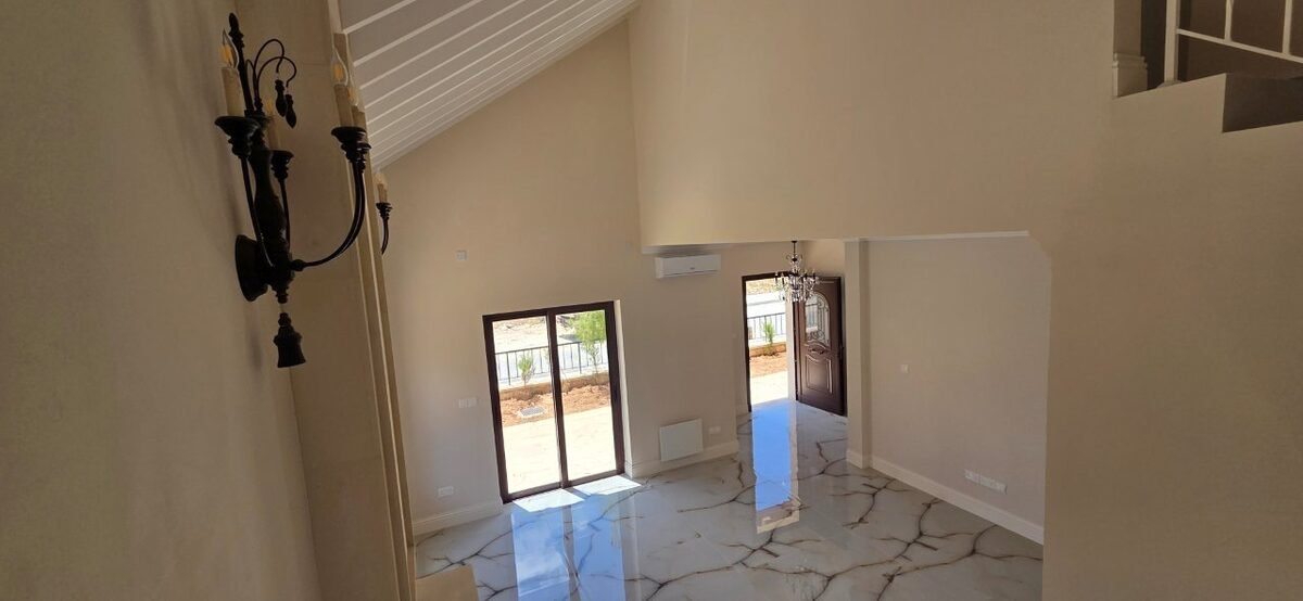houses с 4 спальнями, 199.00м² в souni, Кипр [ID: 0602-242992]